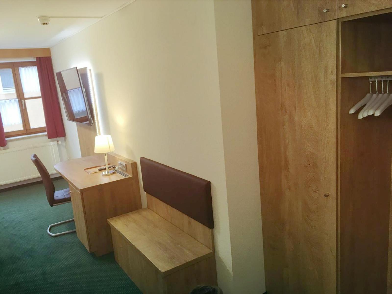 ולבורג Hotel Gasthof Zum Loewen חדר תמונה