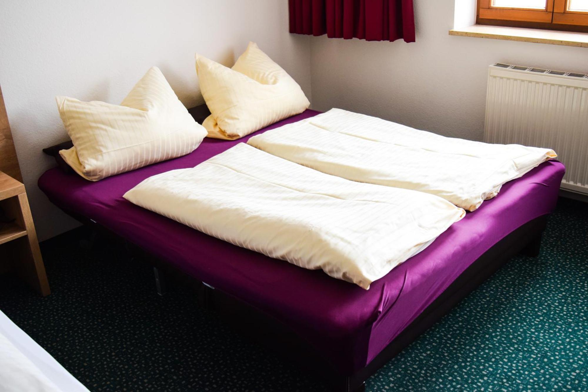 ולבורג Hotel Gasthof Zum Loewen חדר תמונה