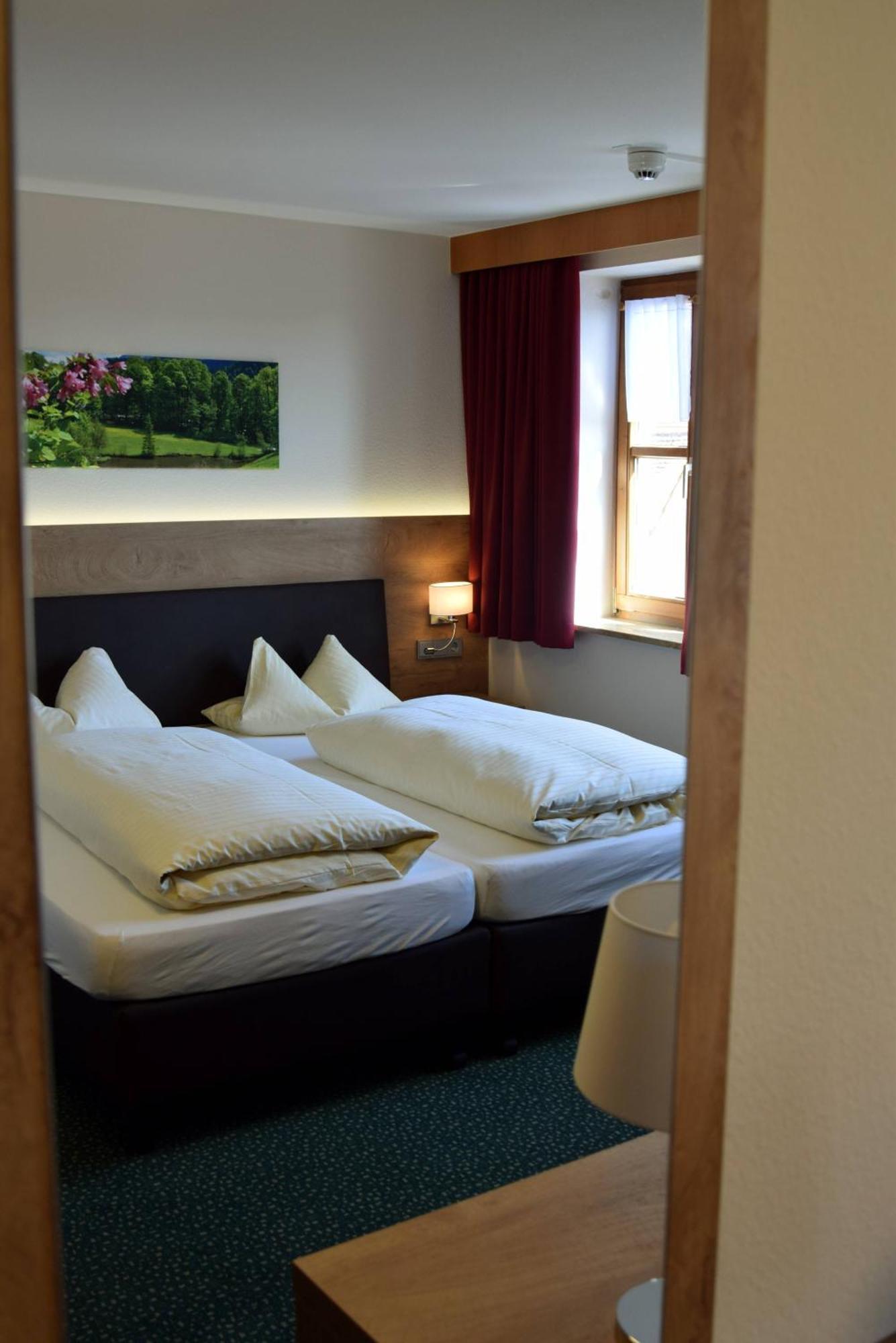 ולבורג Hotel Gasthof Zum Loewen חדר תמונה