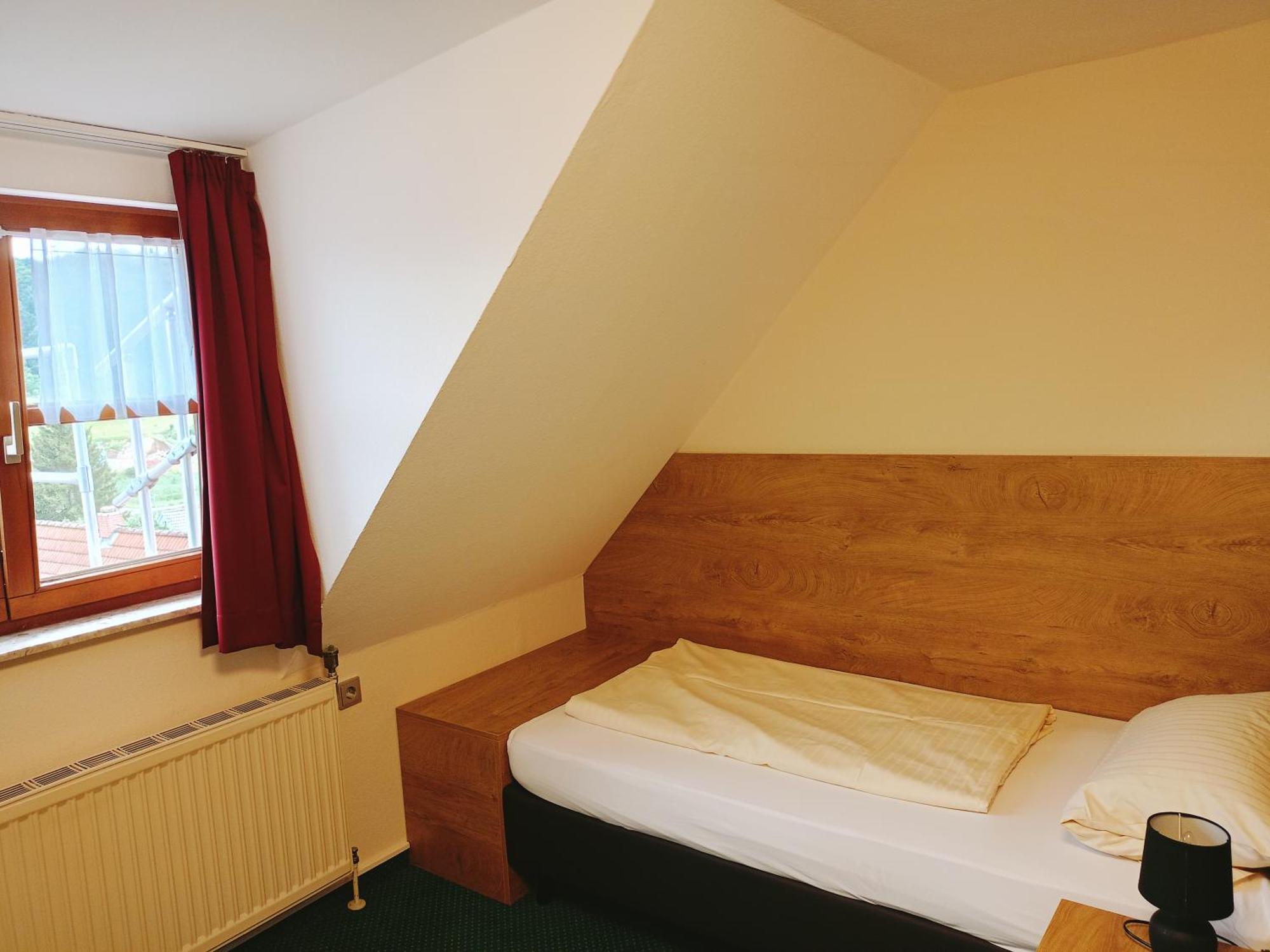 ולבורג Hotel Gasthof Zum Loewen מראה חיצוני תמונה